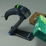 PLA-QSQW2100-RETAIL-IN-STAND-HR